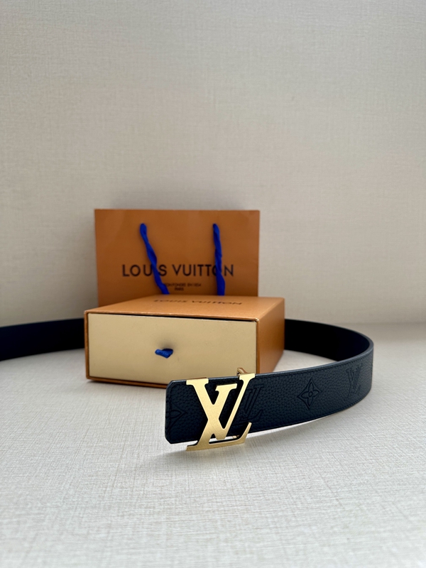 激安ルイヴィトンベルト着用イメージ